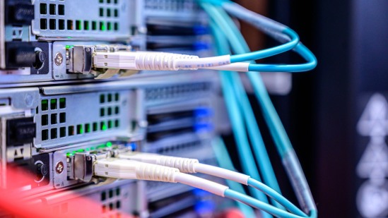 Άμεση τεχνική υποστήριξη και συντήρηση servers από την ομάδα της multitec
