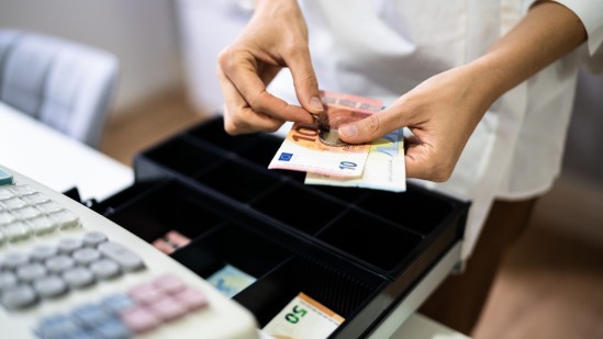 Επαγγελματικές ταμειακές μηχανές και συστήματα λιανικής πώλησης